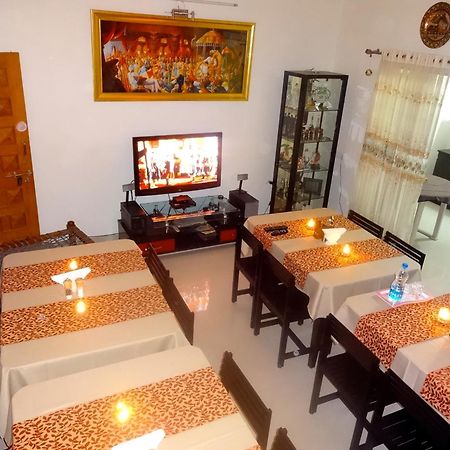 Bouquet Residency Hotel Нашик Екстериор снимка