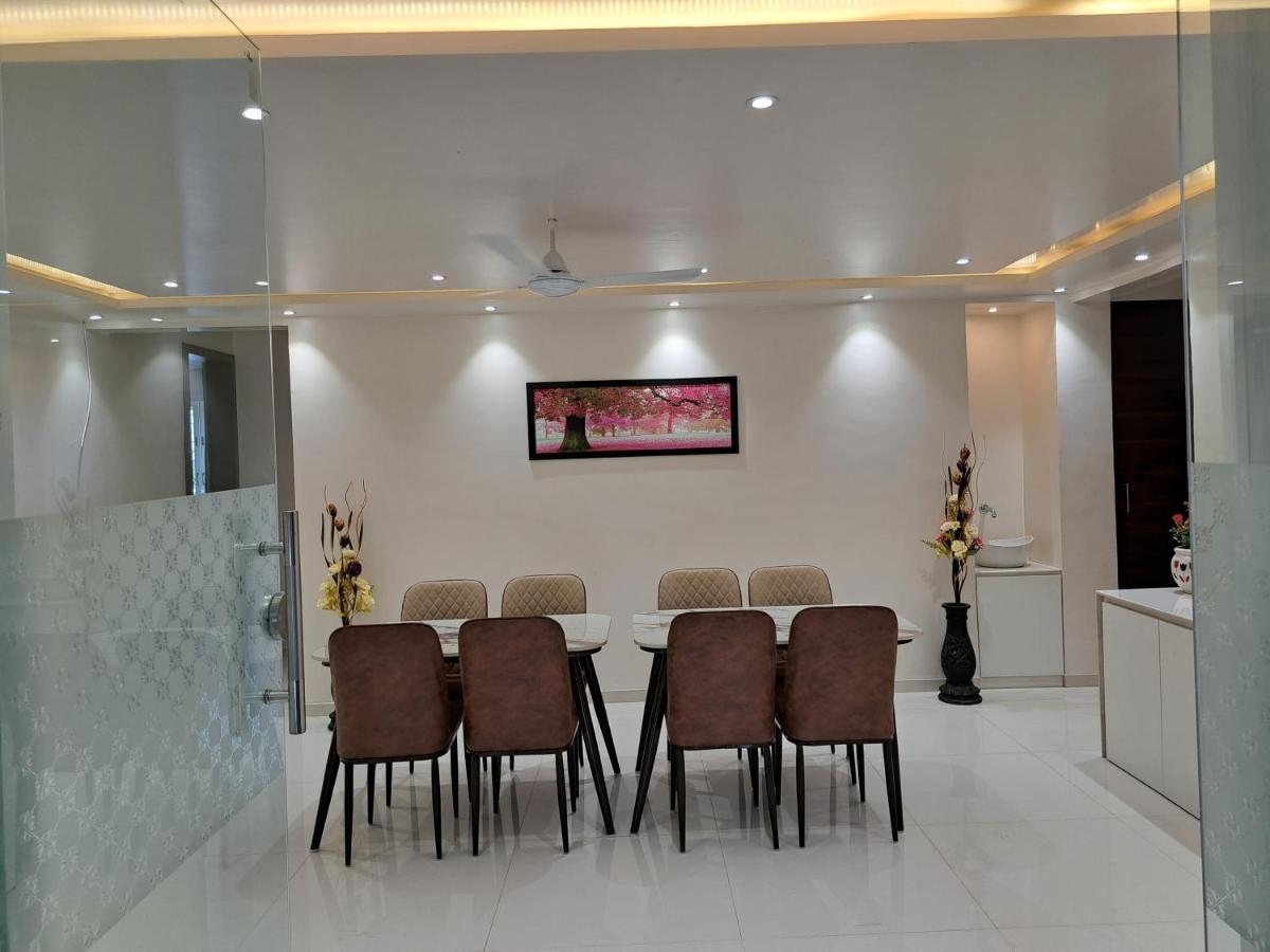 Bouquet Residency Hotel Нашик Екстериор снимка