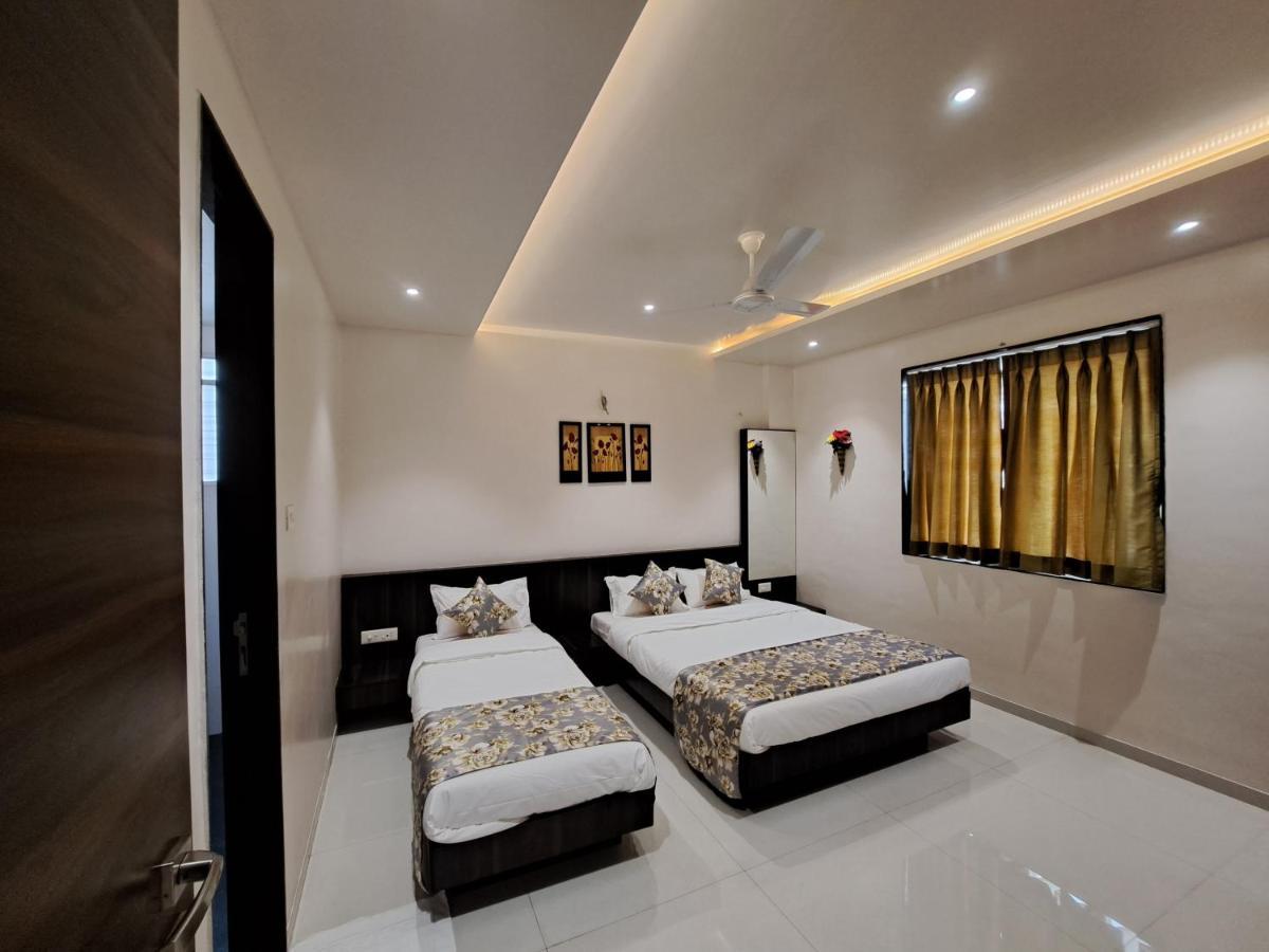 Bouquet Residency Hotel Нашик Екстериор снимка