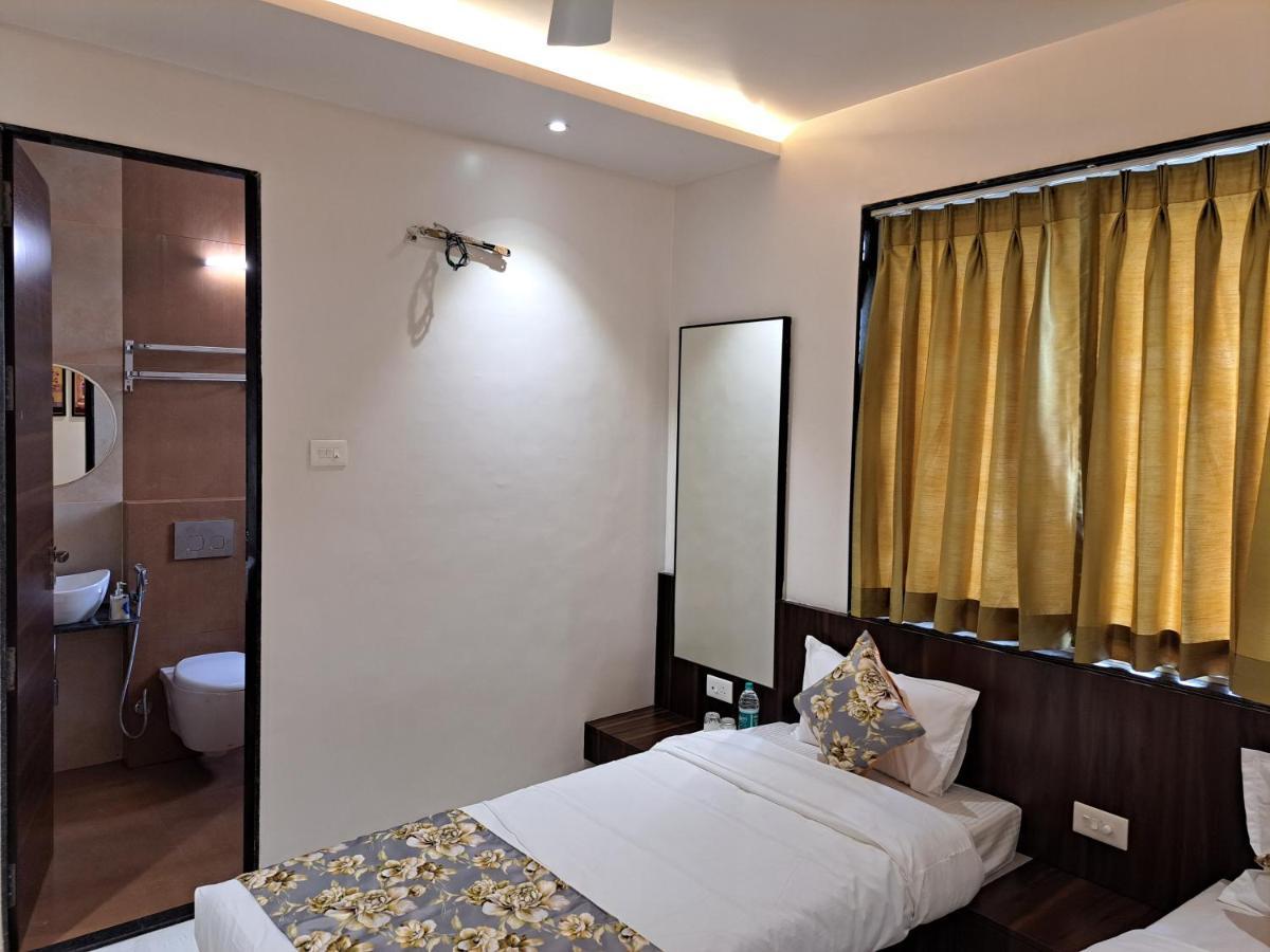Bouquet Residency Hotel Нашик Екстериор снимка